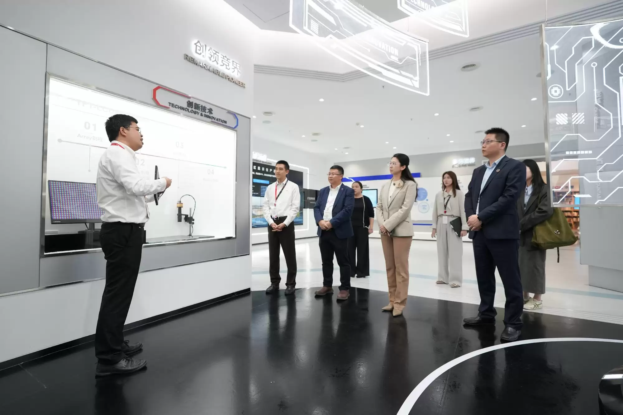 联合国全球契约组织驻华代表刘萌出席TCL华星全球显示生态大会