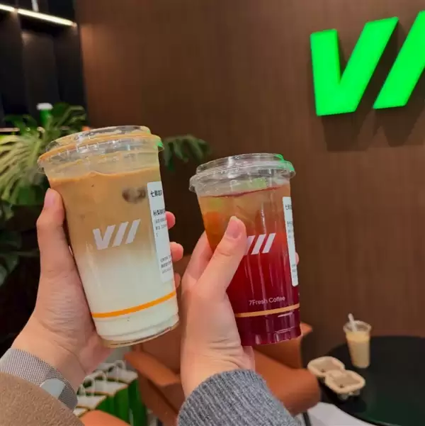刘强东站台！京东推出七鲜咖啡：主打“只用鲜奶”