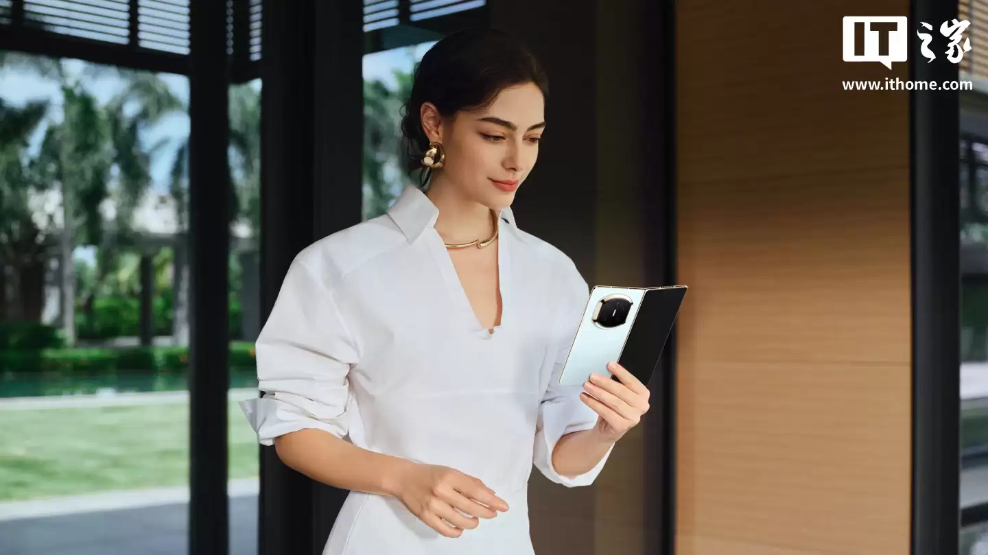 消息称华为 Mate X7 折叠屏手机提供 12GB / 16GB / 20GB 规格，三摄系统接近 Mate 80 Pro