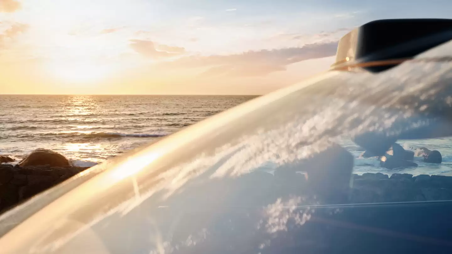 比亚迪仰望 U7 全新车身配色“星河蓝”11月21日亮相广州车展，现款62.8万元起