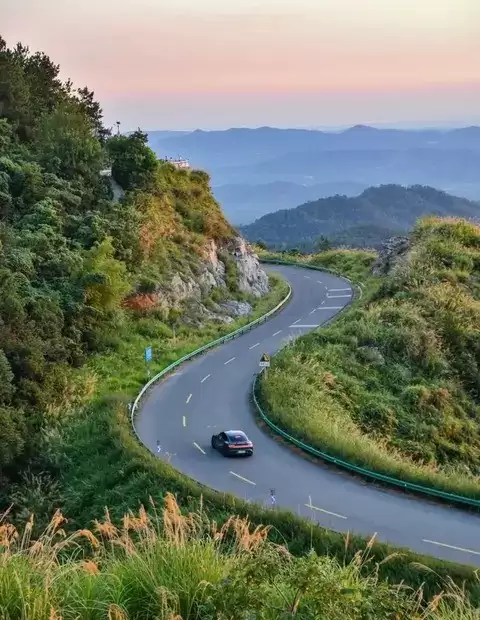 山路会车预判与让行技巧分享