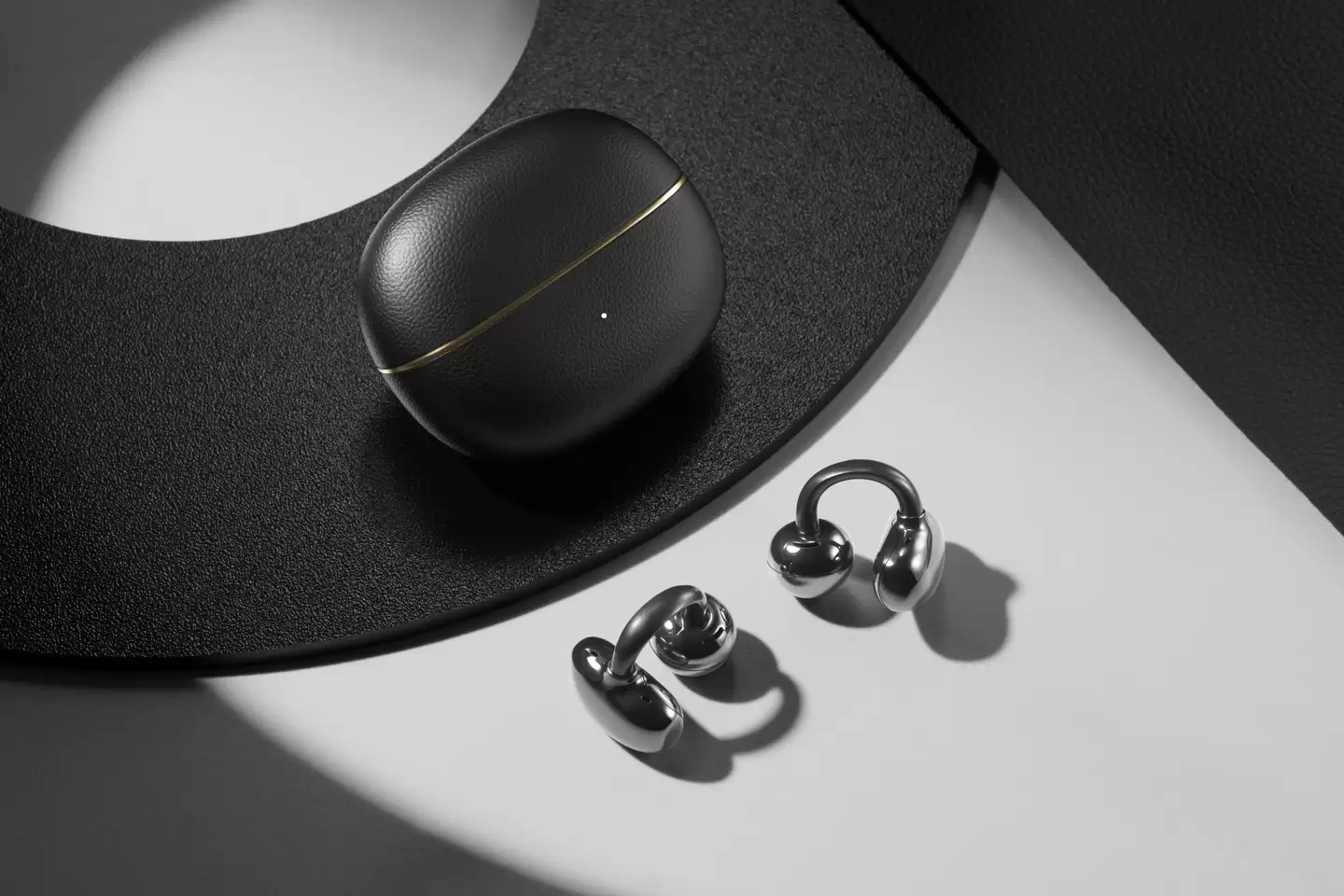 荣耀亲选 LCHSE 耳夹式耳机 2 Pro 定档 11 月 24 日亮相