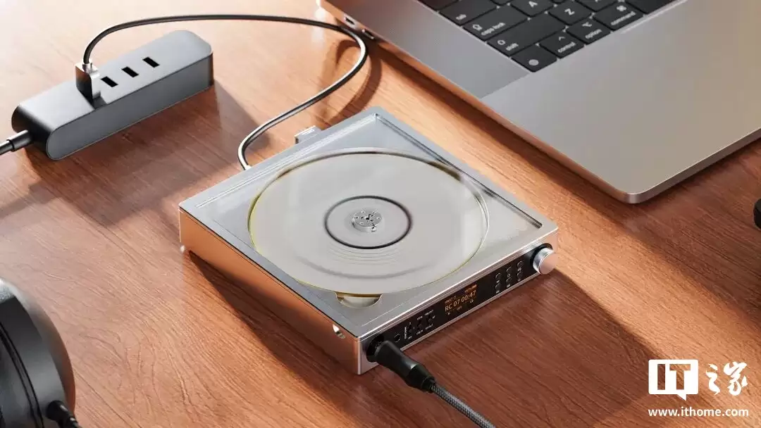 飞傲 CD 随身听 DM15 R2R 上市：模拟传统音色、HiFi 级 USB 声卡，1699 元