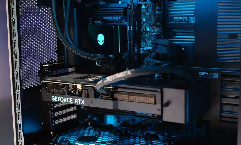 戴尔外星人 Area-51 台式机新增 AMD 版本：最高可选锐龙 9 9950X3D 处理器、RTX 5090 显卡