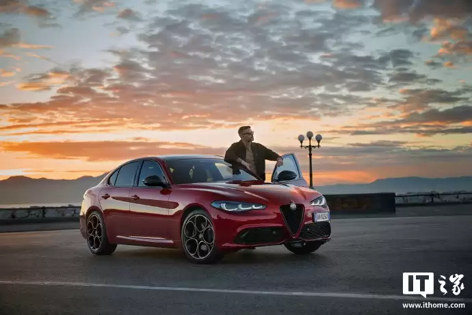 阿尔法·罗密欧 Giulia Intensa 特别版上市，售价 39.70 万元