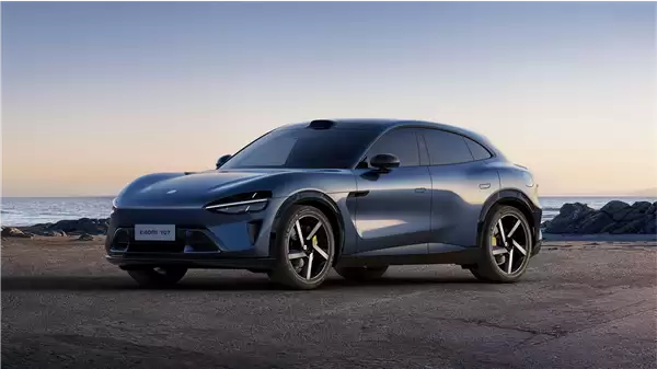 雷军做对了什么！小米YU7靠什么让年轻人等一年：这些原因你能get到吗