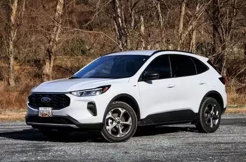 福特召回超2万辆插混车型 因电池短路致动力中断风险