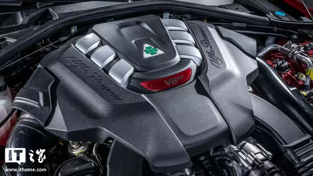 Stellantis 反对欧盟 2035 年禁售燃油车：插混、合成燃料也能减排