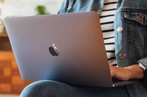 男子请陪产假被开除:公司称纯属算计 想不劳而获