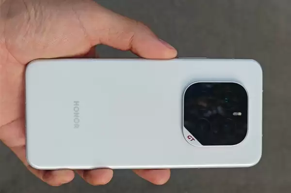 荣耀GT2 Pro看点汇总：骁龙8E5+8500mAh电池 性能续航同档无敌