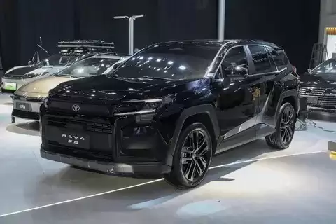 2025广州车展：一汽丰田全新RAV4上市，售16.98万起