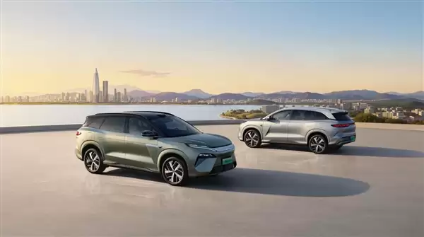 解锁“车位到车位”领航辅助!比亚迪唐L新色版上市:21.48万起