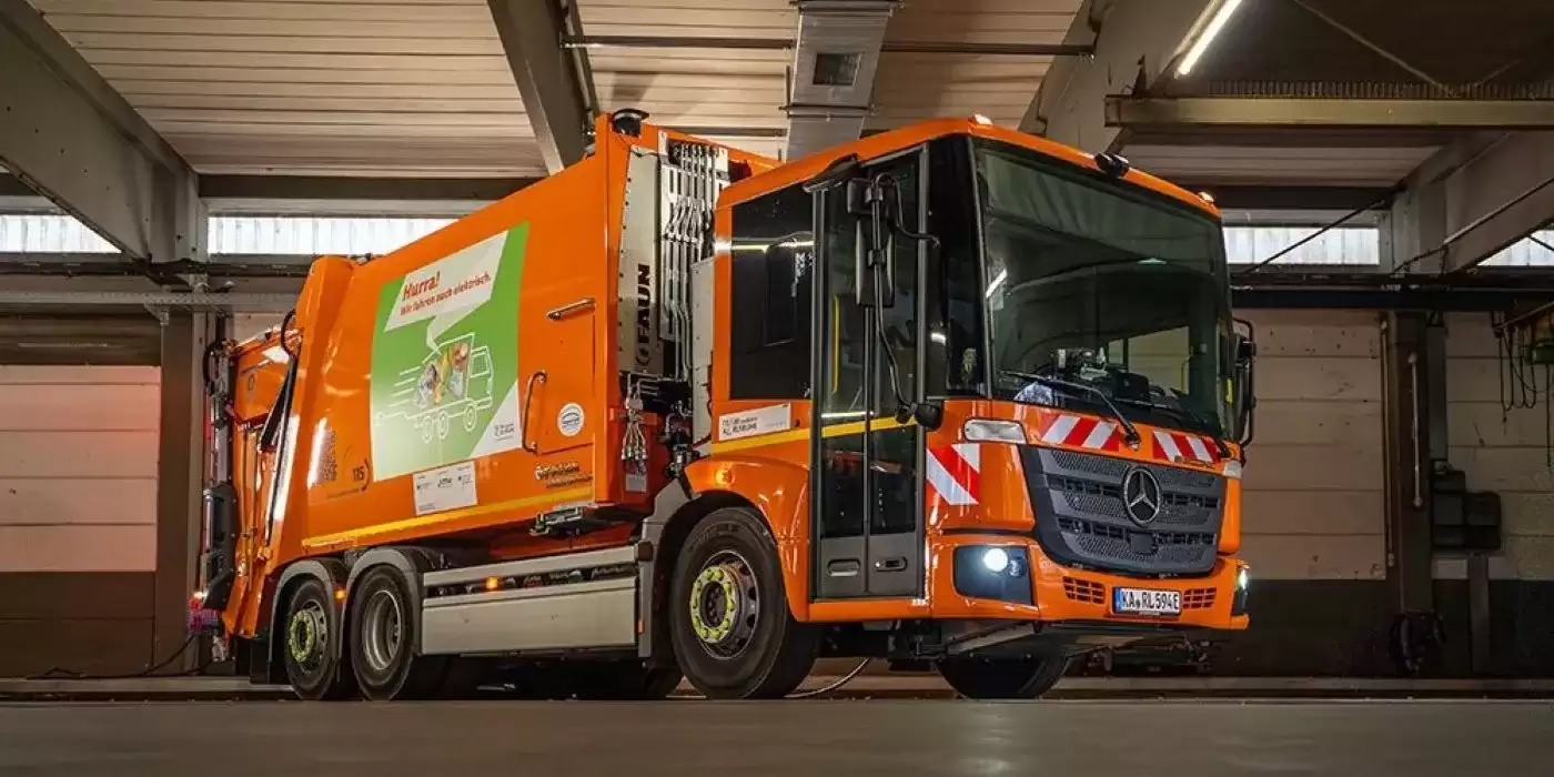 又安静又环保,18辆奔驰电动垃圾清运车在德国一城市上岗