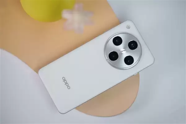 ColorOS 16首次月度更新来了:全新内容传送门 支持100+机型升级