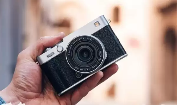 富士召回部分X-E5相机：背带环存在脱落风险