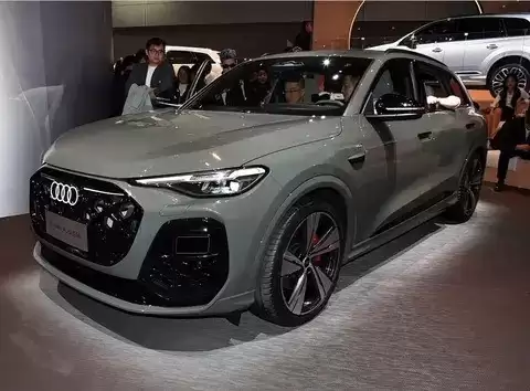 全新一代奥迪Q5L亮相广州车展，2025年将上市