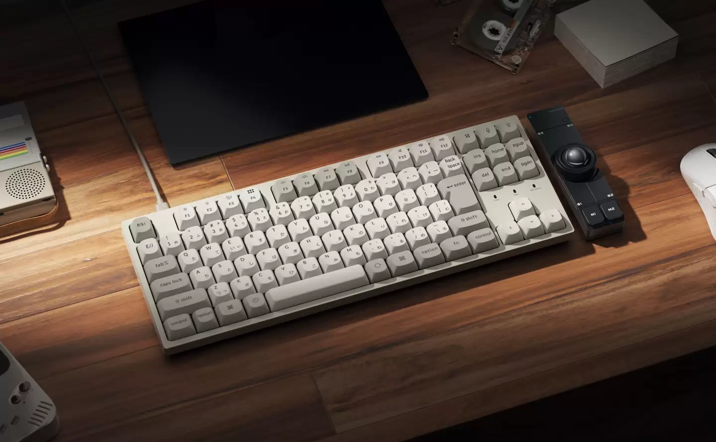 Gizmodo Japan 联手 Keychron 推出 Nape Pro：条状轨迹球鼠标