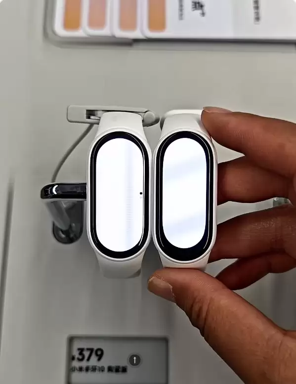 更新澎湃OS 3风格！小米手环10全系新系统已开启灰度：下周全量推送