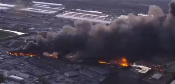 刚起飞就坠毁爆炸 美国麦道-11空难初步调查:发现金属疲劳裂纹