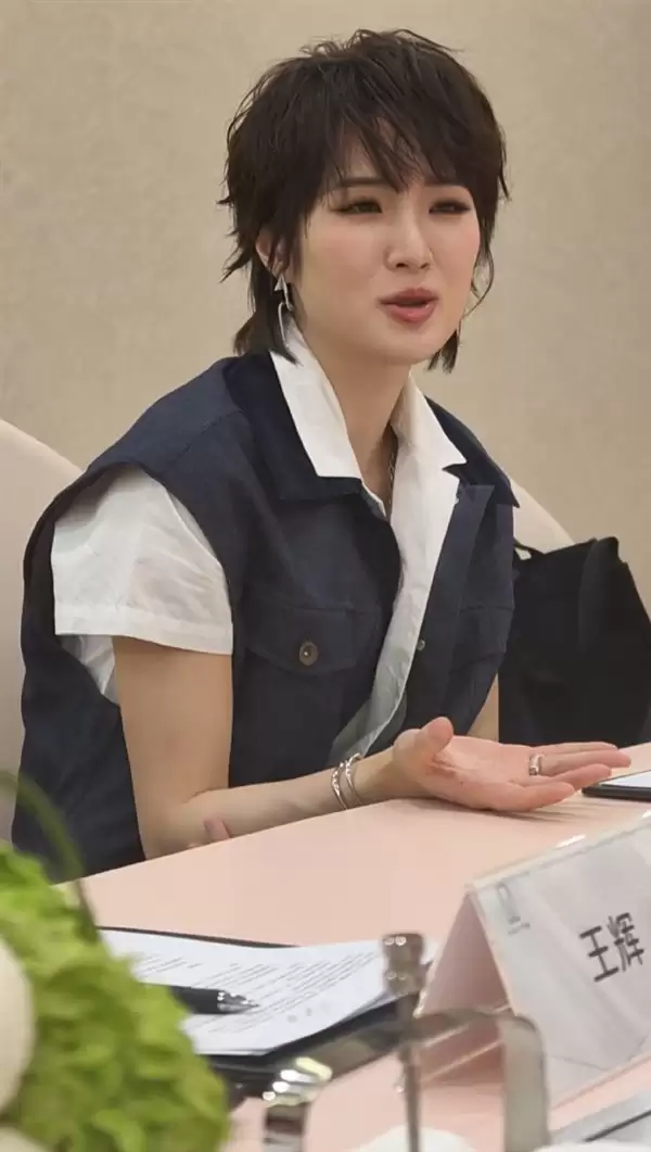 姚安娜回应超4000名华为员工买阿维塔 ：是一种双向奔赴