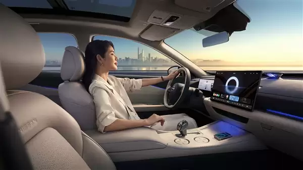 限时12.99万起 日产天籁鸿蒙座舱版上市：燃油车全球首搭