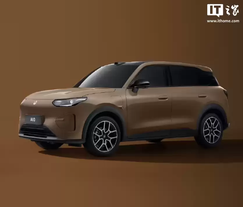 零跑 A10 纯电小型 SUV 首秀：激光雷达 + 高通芯片，续航超 500km