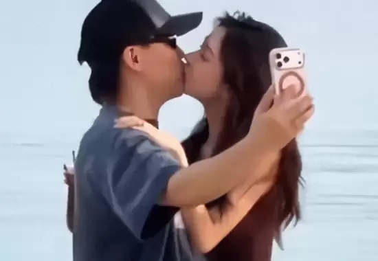 胡彦斌易梦玲被曝马尔代夫接吻,AI伪造视频引恋情风波