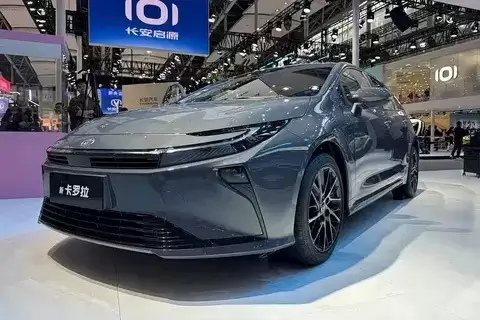 一汽丰田推星幕前脸新款卡罗拉，12月上市