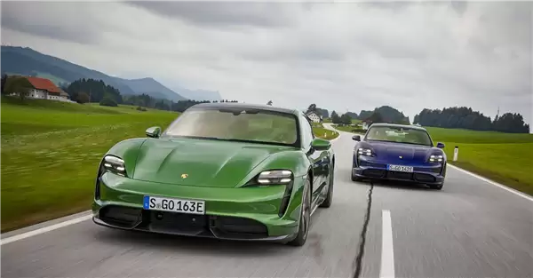 保时捷新专利：方向盘握姿正确才可解锁“最高车速模式”