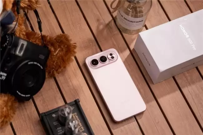 2025年公认拍照最强手机 荣耀500重塑中端影像新标准