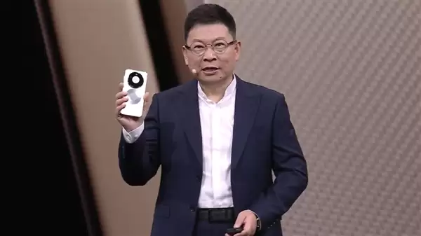 华为Mate 80系列采用全金属机身设计:业界首款