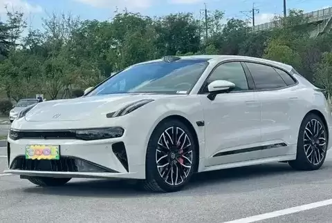 极氪001/009智驾升级众筹开启：值不值得跟？