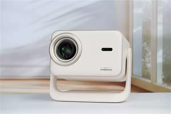 哈趣H3 Ultra发布：千元旗舰投影，搭载哈曼音响与AI画质引擎