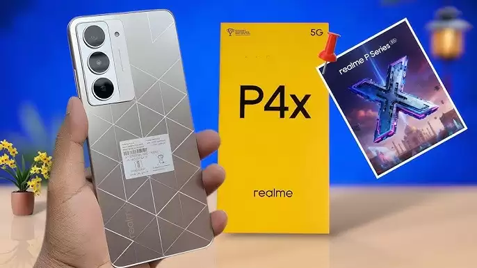 realme 真我 P4X 5G 手机参数曝光:6.72 英寸 120Hz LCD 屏幕,天玑 7400 Ultra 芯片