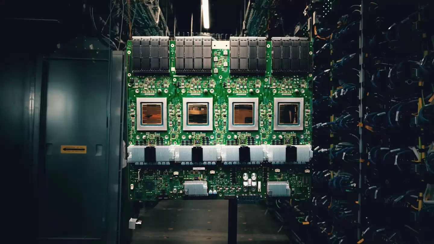 消息称 Meta 正就为自有数据中心导入 TPU AI 芯片与谷歌洽谈