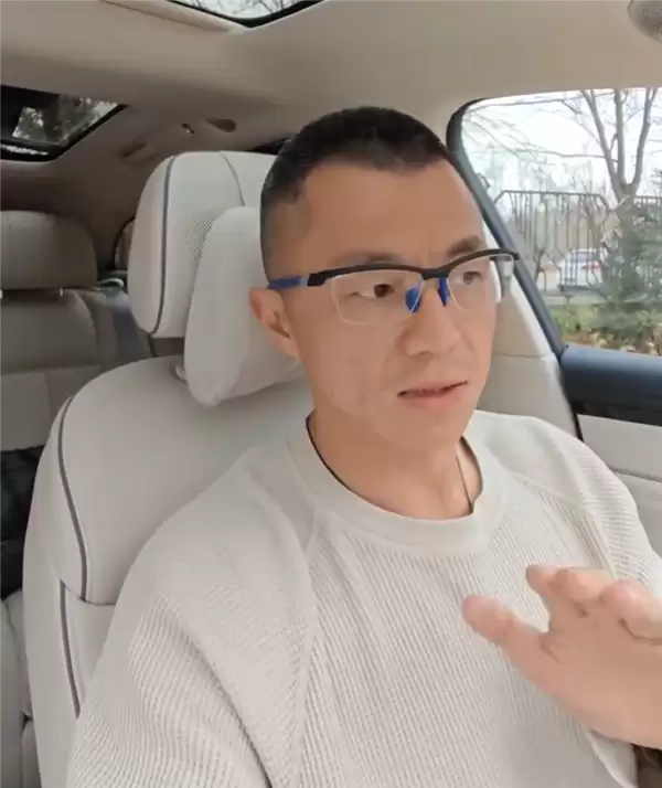 自媒体爆赞特斯拉落水自动降窗！陈震向客服求证：没听过有这个功能