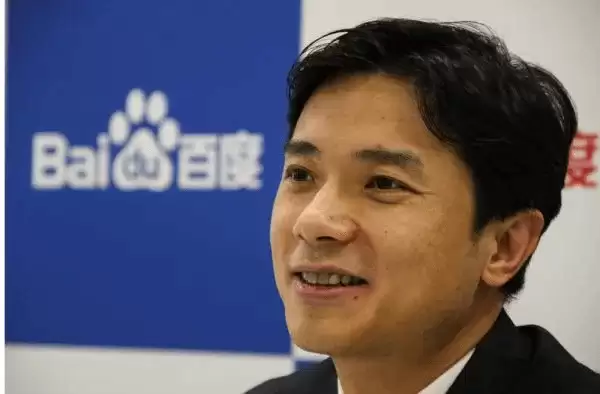 李彦宏:技术改变世界,优秀员工代表真实百度