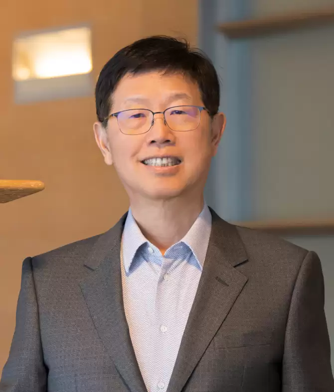 刘扬伟用6年让富士康系统性转向，AI服务器收入已超iPhone