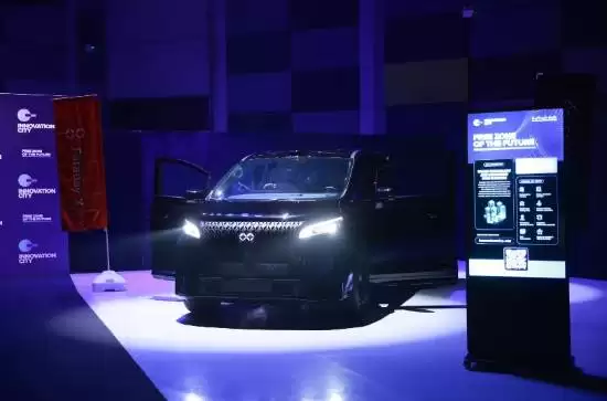 法拉第未来FX Super One迪拜首交付,伊涅斯塔成首位车主