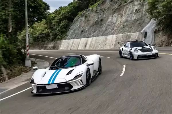 落地超2000万的超跑王者 林俊杰晒出新车法拉利Daytona SP3