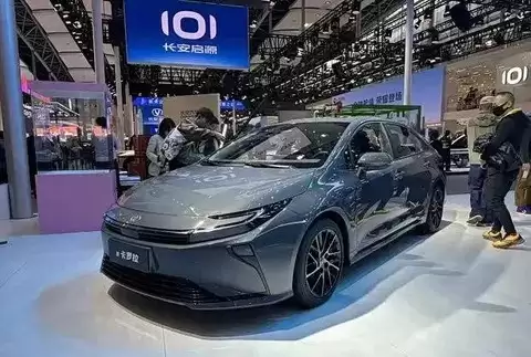 2025广州车展：全新一代卡罗拉发布，轴距加长、科技升级，12月上市