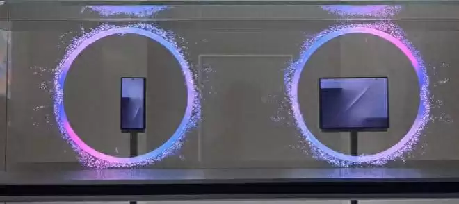 三星三折叠屏手机曝光  苹果机皇价格破防遭疯抢！