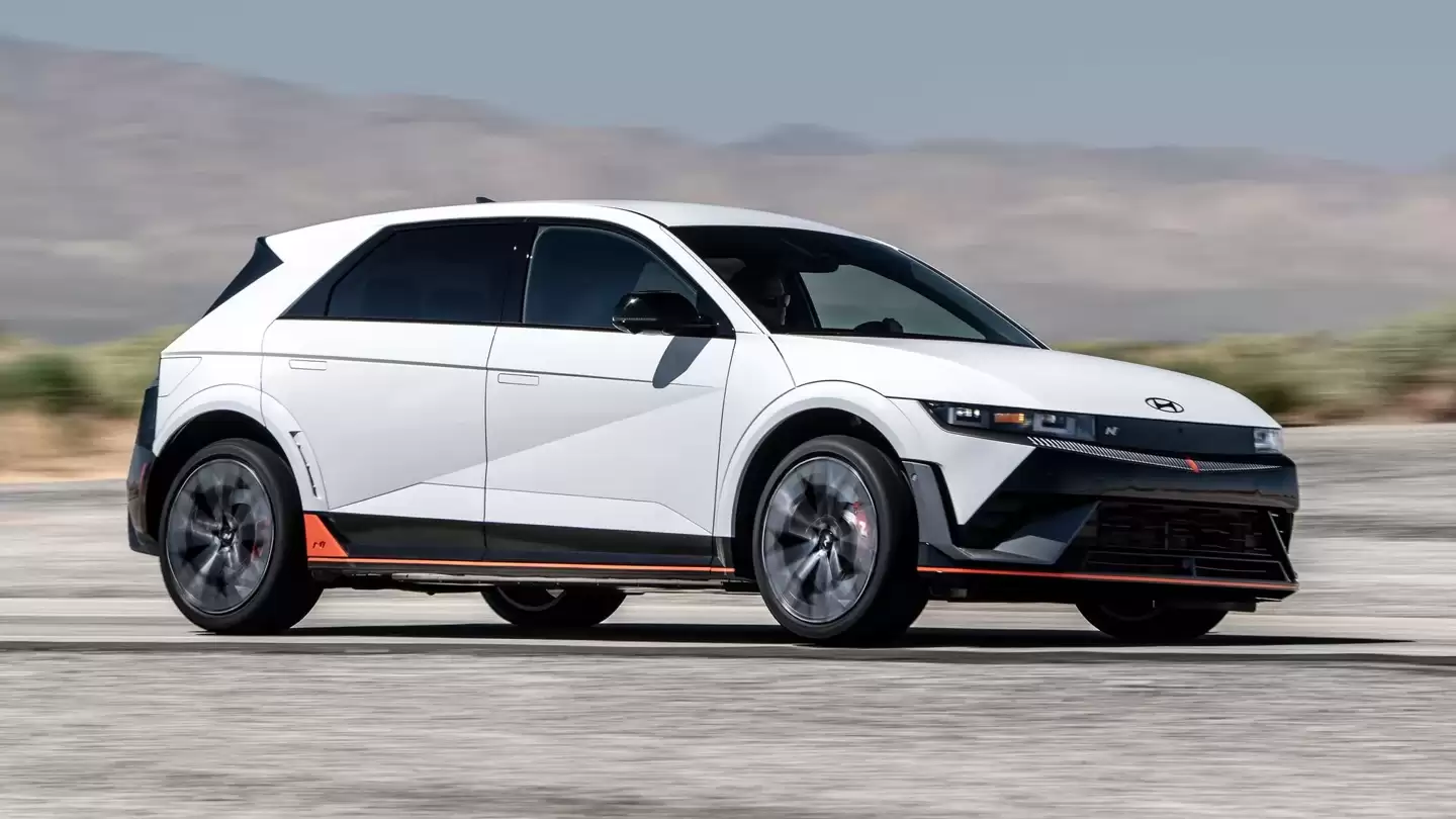 保时捷高管体验现代纯电“小钢炮”IONIQ 5 N:让人眼界大开,这就是未来方向