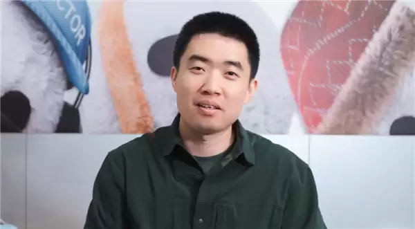 李想：未来10年最有价值的机器人是汽车