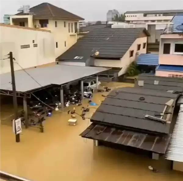 泰国遭遇世纪暴雨41人死亡:派遣航母充当“移动医院”