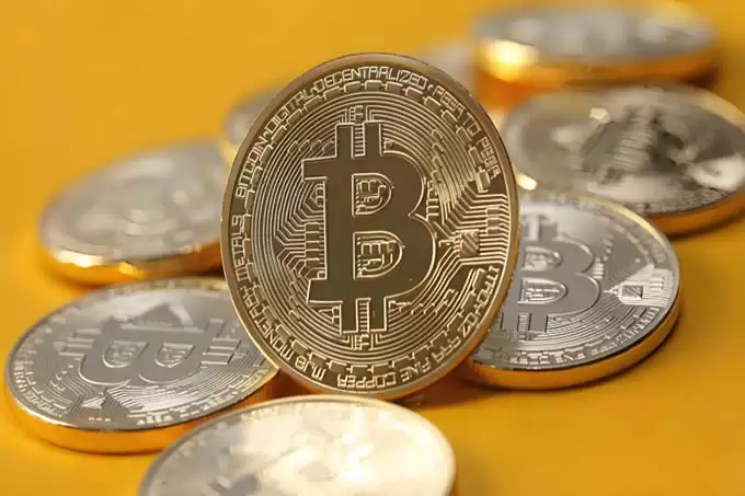 以太坊跌 3%,狗狗币跌超 11%,发生了什么？