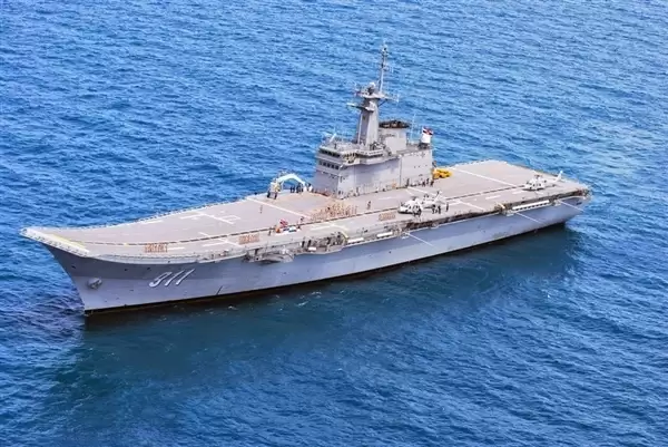 泰国遭遇世纪暴雨41人死亡:派遣航母充当“移动医院”