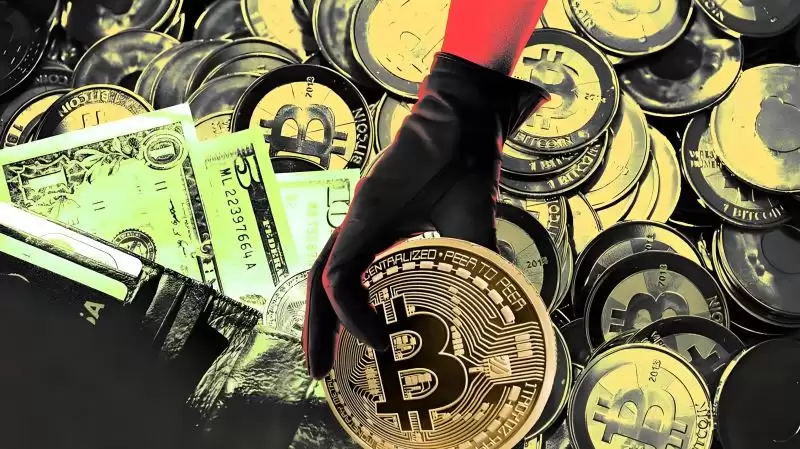 比特币价格技术分析:ETF资金失血,BTC下探寻底7万美元?
