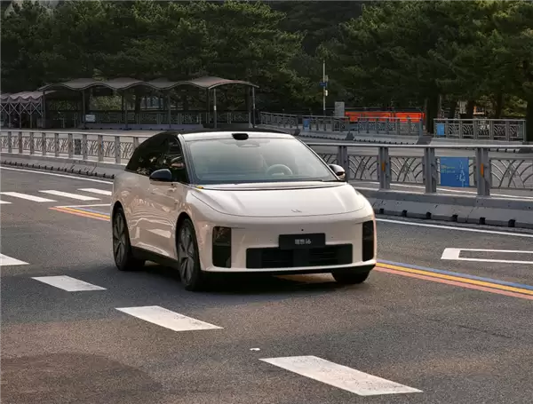 李想：过去三年我们学习职业经理人管理体系 结果变得越来越差