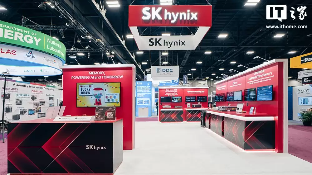 全球首款:SK海力士展示12层堆叠HBM4内存